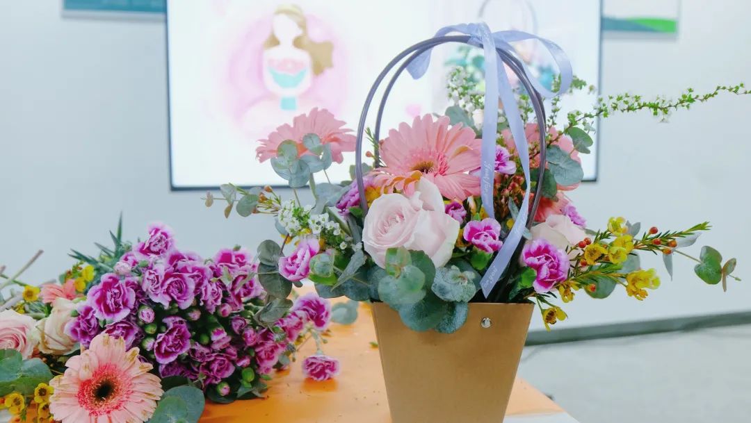 3.8女神節(jié) | 愿你芳華自在，笑靨如花